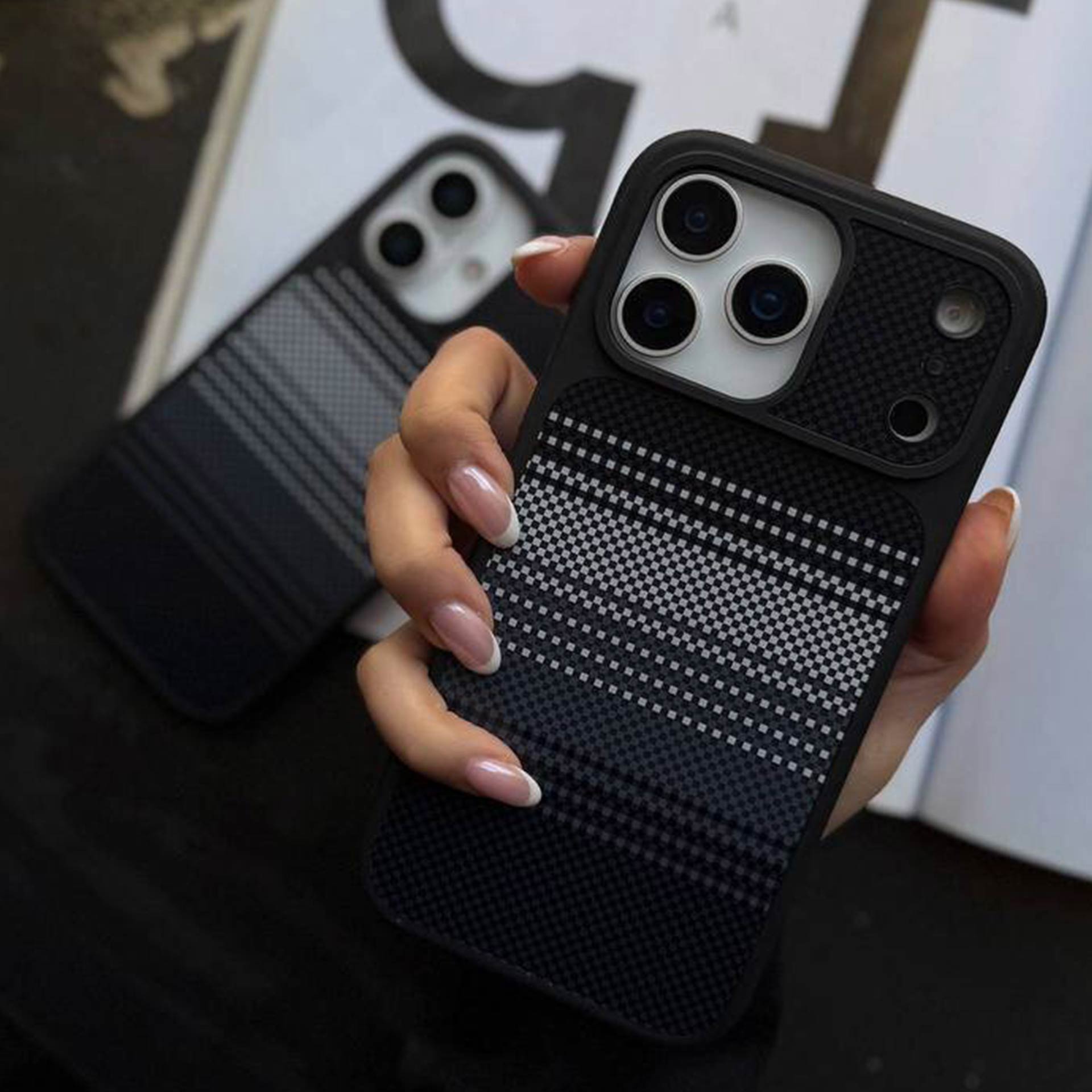 قاب گوشی فیبر کربن ورتکس مدل 02 کد ( 318 )